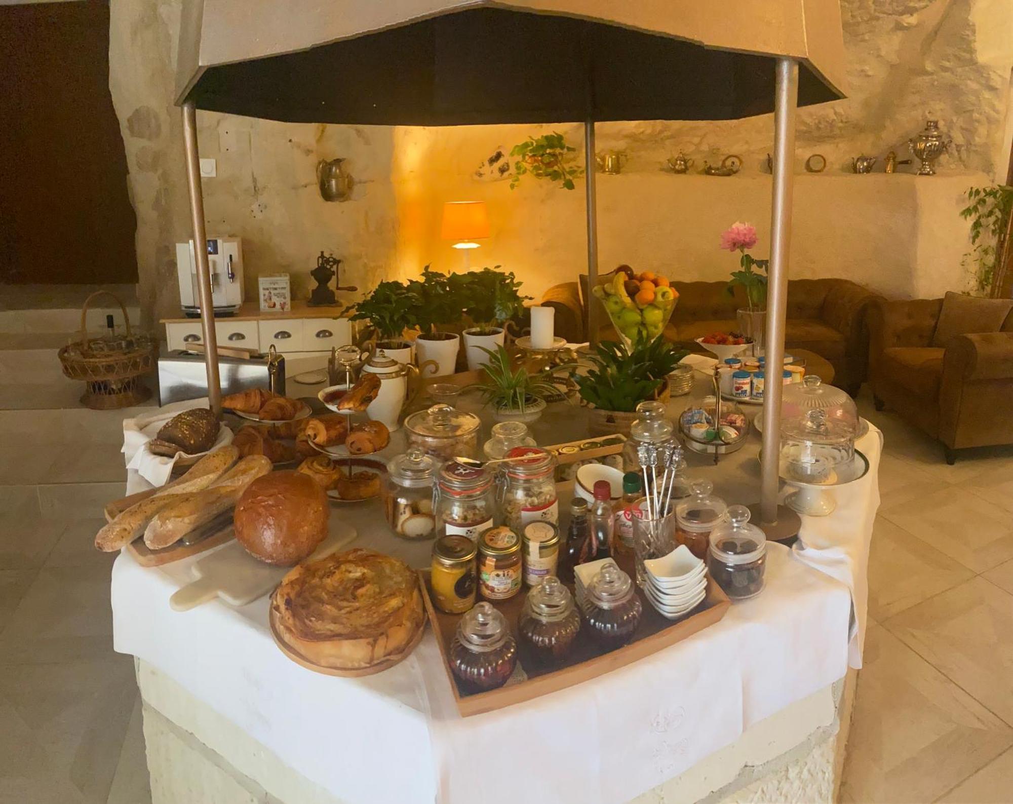 Bourré Le Manoir Des Roches B&B 외부 사진